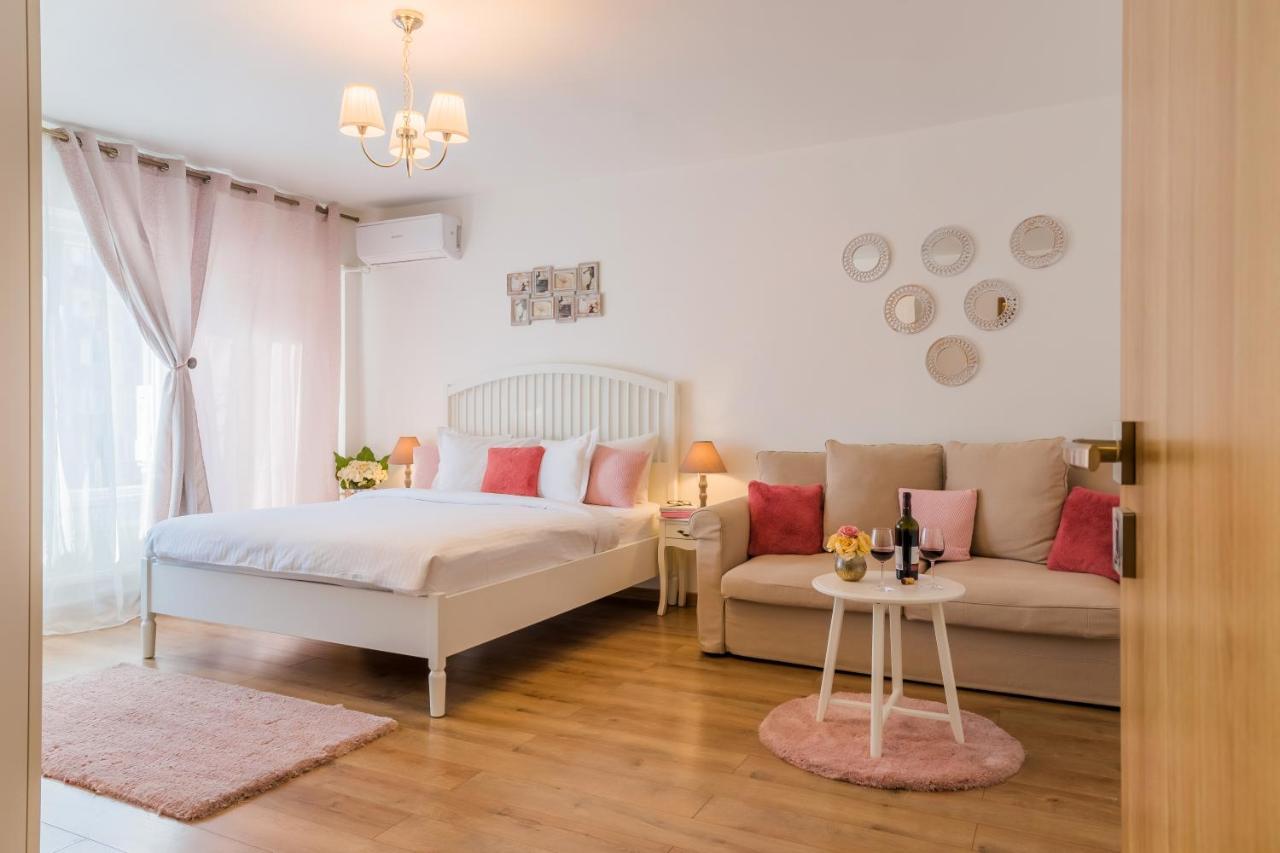 Studio T By Mrg Apartments Bukarest Exteriör bild